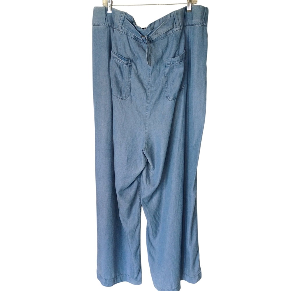 Torrid Womens Plus Size 22 Light Wash Blue Chambray Wide Leg Pleated Pants - Picture 2 of 14